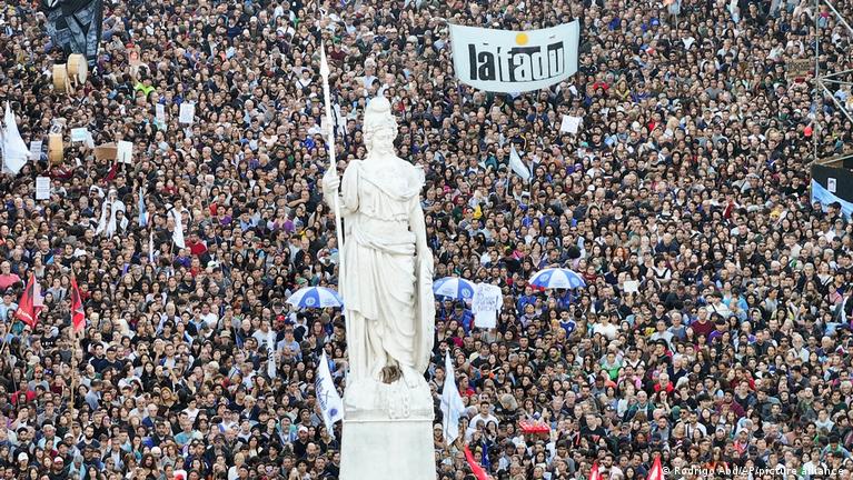 Argentina’s approval of sweeping reforms sparks protest