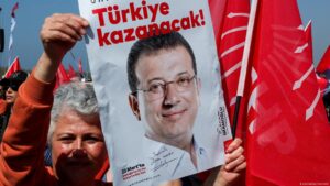 Jailed Istanbul mayor in court over prosecutor 'threat'